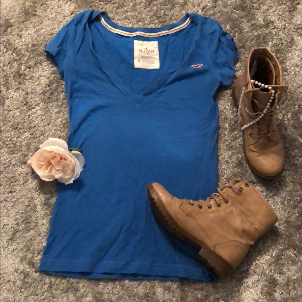 Hollister top